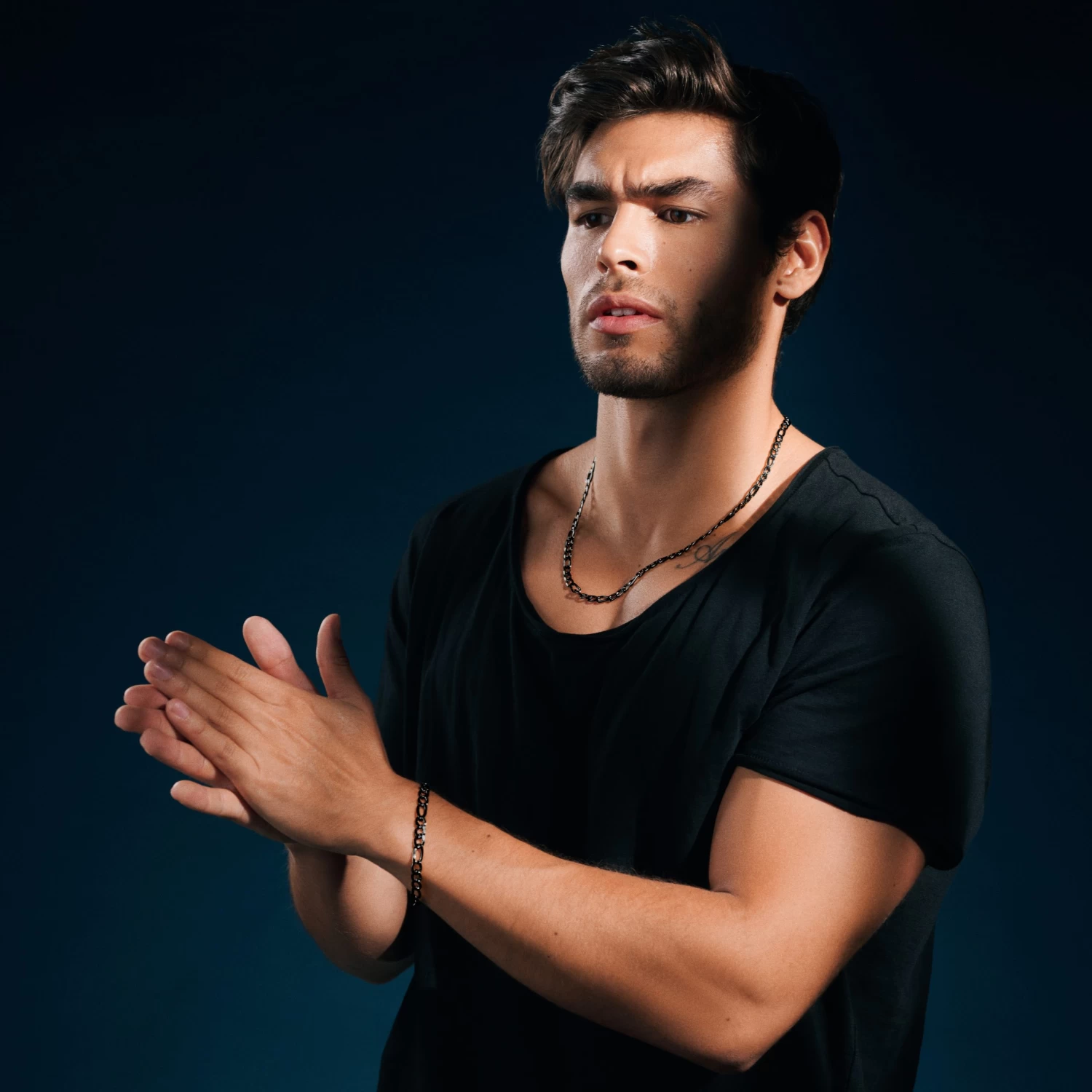 Essentials | 6 Mm Gunmetal Black Figaro Chain Necklace - Image 2