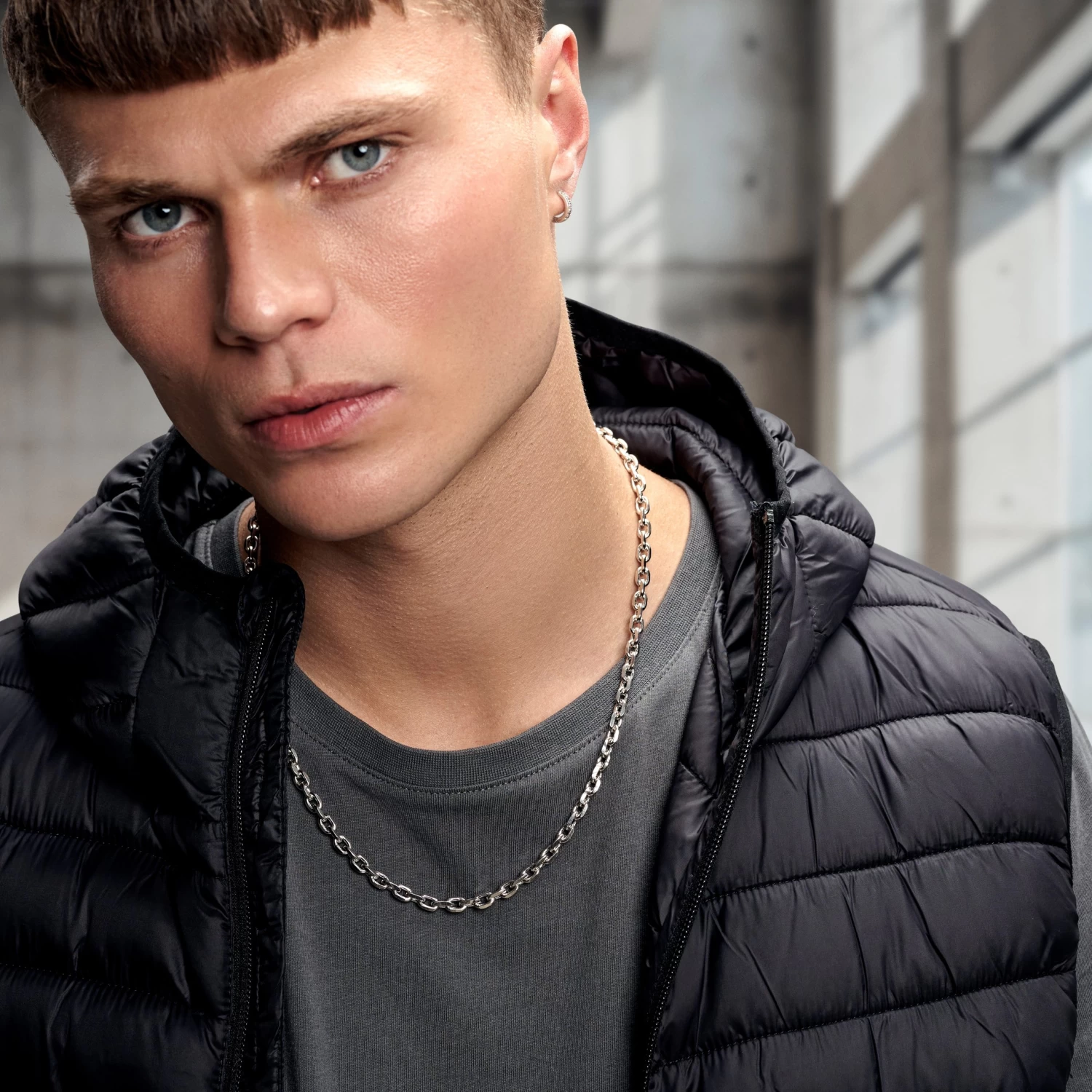 Argentia | 925s | 6 Mm Rhodium-Plated Sterling Silver Cable Chain Necklace - Image 3