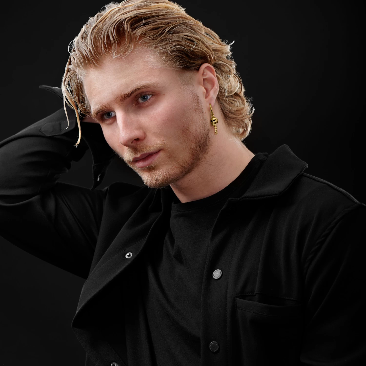 Gold-Tone Skull & Chain Hoop Earring - Image 3