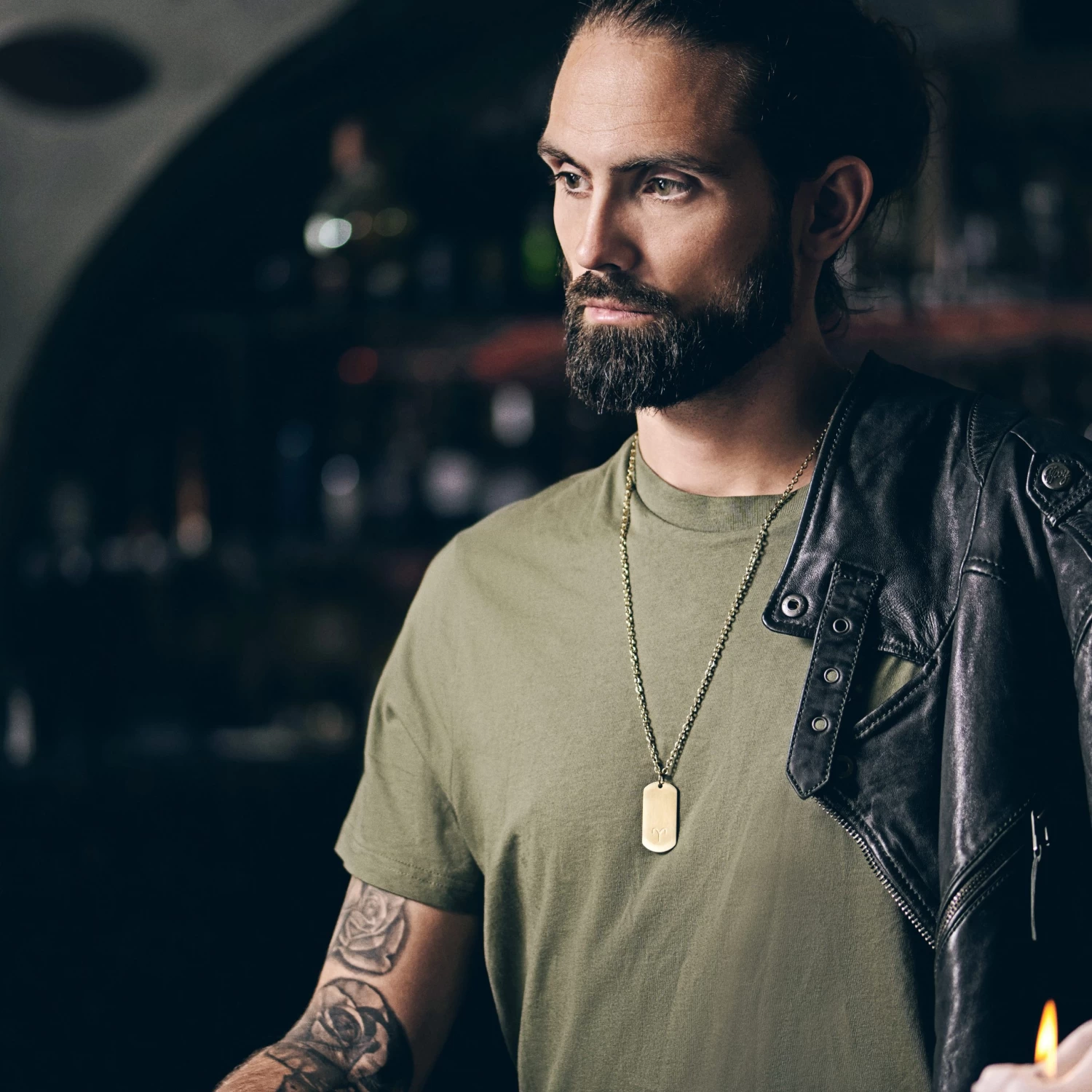 Zodiac | Gold-Tone Aries Star Sign Dog Tag Cable Chain Necklace - Image 4