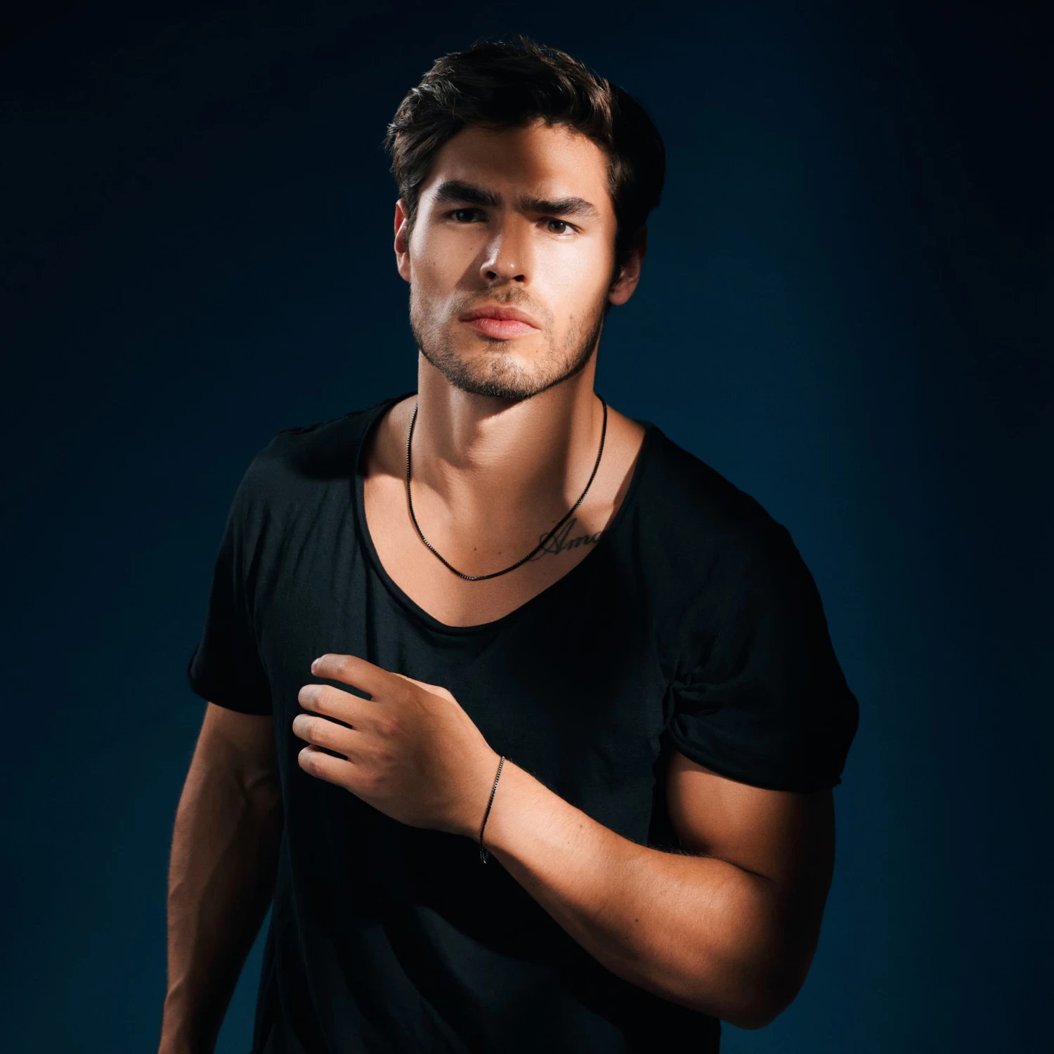 Essentials | 2 Mm Gunmetal Black Square Box Chain Bracelet - Image 2